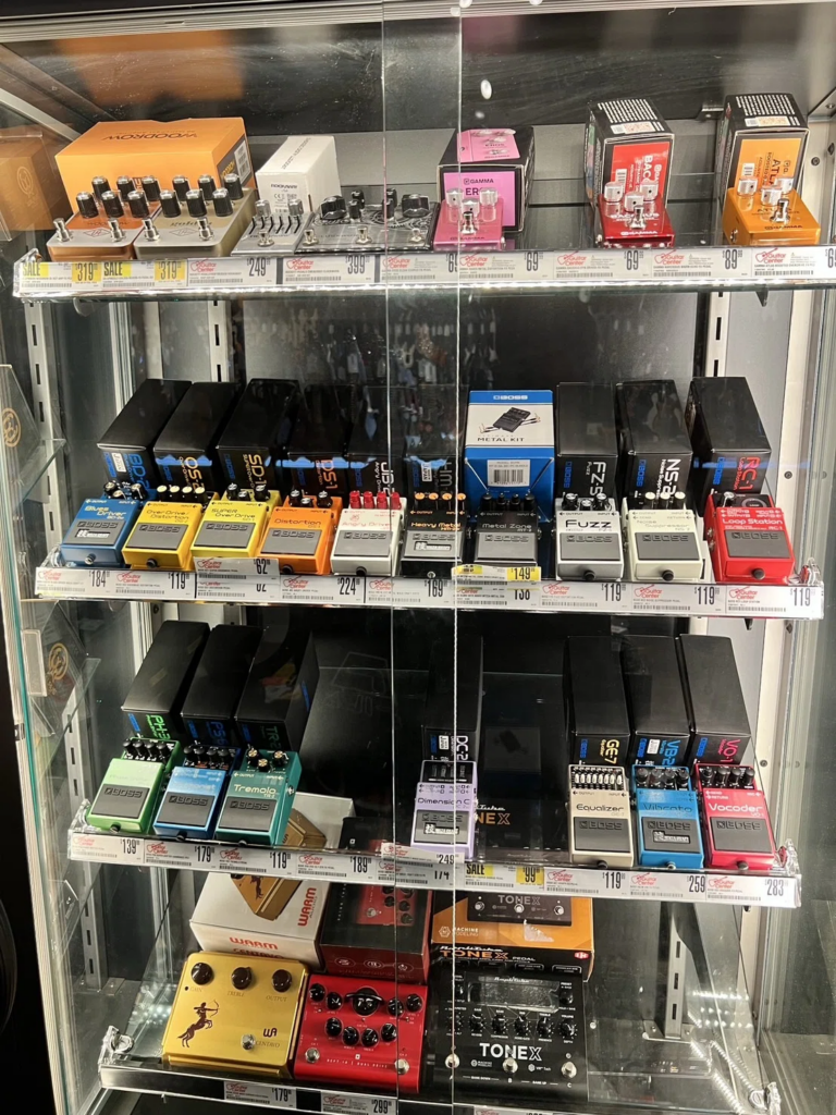 Guitar Centerの豊富なギターエフェクター売り場